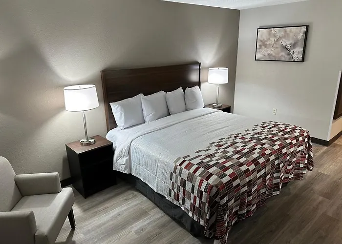 Red Roof Inn Charleston - Dunbar